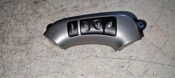 Hyundai Santa Fe Steering wheel buttons/switches 200008508