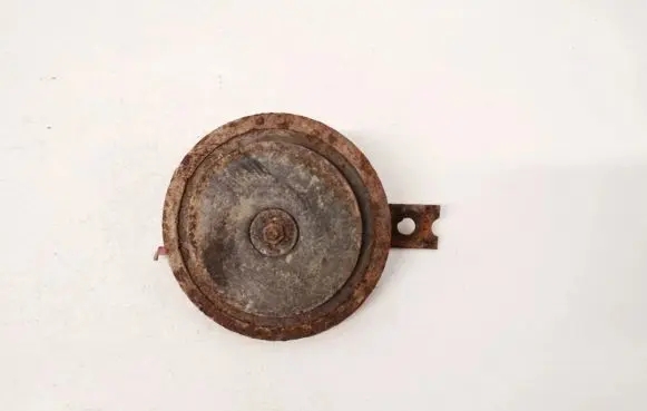 Mazda 121 Horn signal A799948 E2912