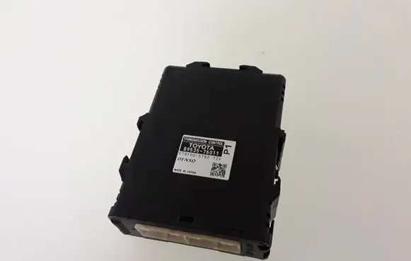 Lexus CT 200H Gearbox control unit/module 8953576011