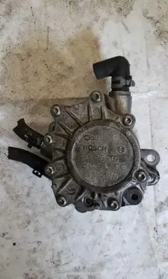 Audi A4 S4 B5 8D Vacuum pump 03G145209C