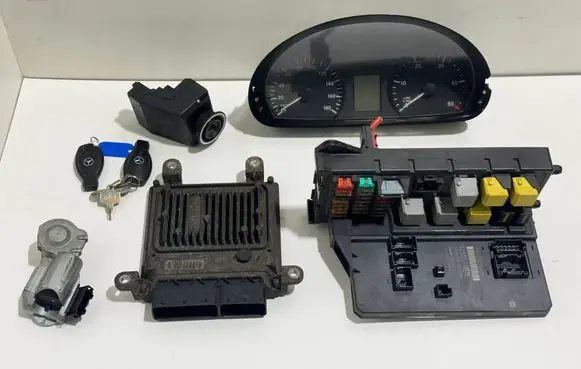 Mercedes-Benz Sprinter W906 Engine ECU kit and lock set A6519000601 A6519019400 A9069003901