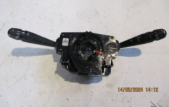 Peugeot Partner III Central console control unit 98313019ZD