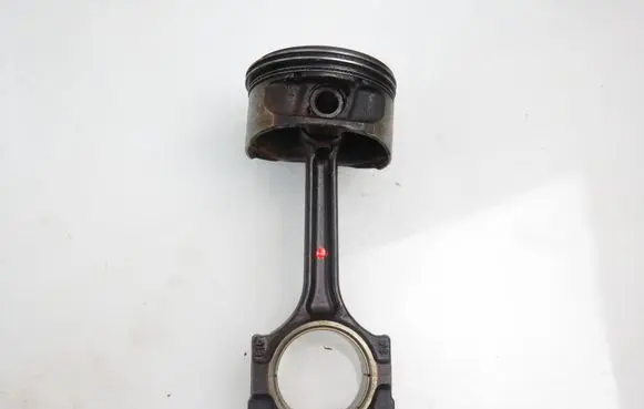 Opel Vectra C Piston with connecting rod 