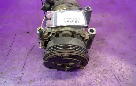 Renault Clio II Air conditioning (A/C) compressor (pump) 8200037058