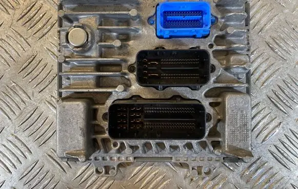Opel Insignia A Engine control unit/module 55494205 395357783 1310101000000X