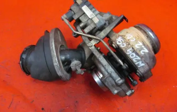 Mercedes-Benz C W204 Turbo A6460901080
