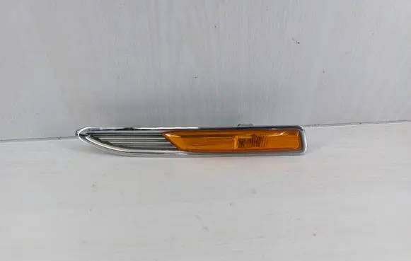 Ford Mondeo MK IV Front fender indicator light 7S7113K354BF