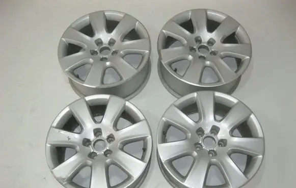R18 alloy rim