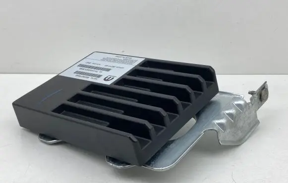 Chrysler Pacifica Sound amplifier 68338770AB