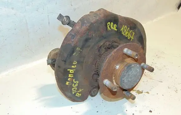 Ford Mondeo MK II Rear wheel hub 1110955 93BB4A494DC 5027622