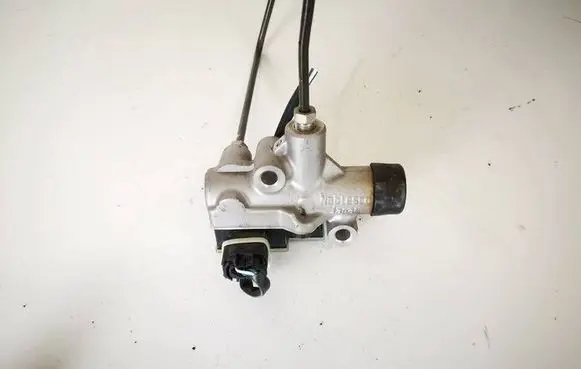 Subaru Legacy Clutch master cylinder 260091461a 1564759-2