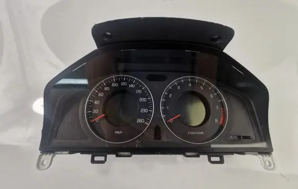 Volvo V70 Speedometer (instrument cluster) 30786622AB