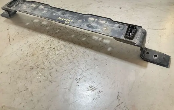 Peugeot Expert Bottom radiator support slam panel 8907638001 34720
