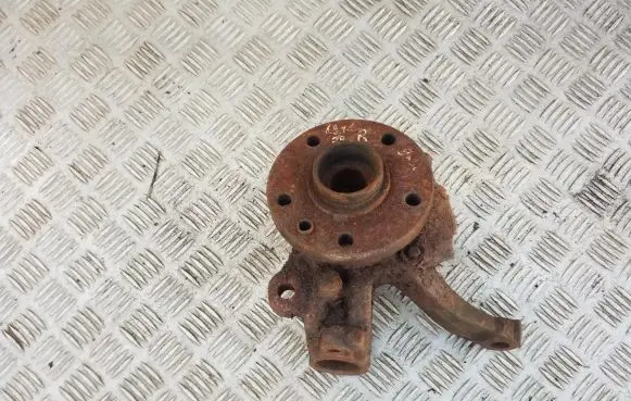 Volkswagen Transporter - Caravelle T4 Front wheel hub