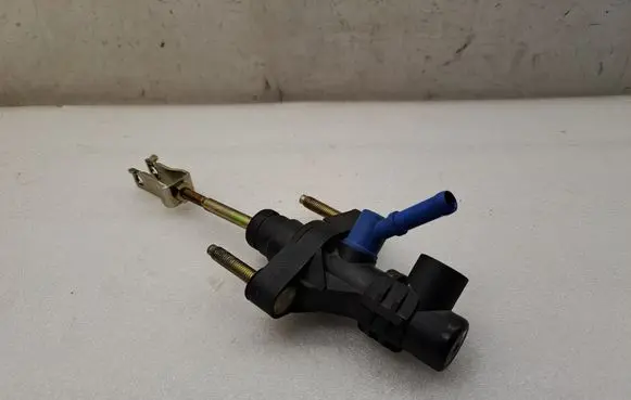 Clutch master cylinder