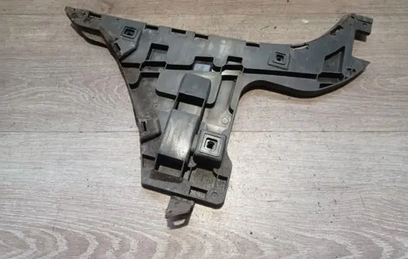 Volvo S80 Rear bumper mounting bracket 31213294