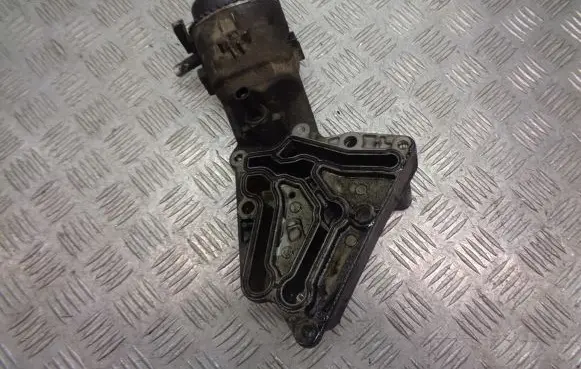 Fiat Croma Oil filter mounting bracket