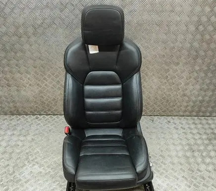 Porsche Macan (95B) Front driver seat 95B881805D 95B881405H