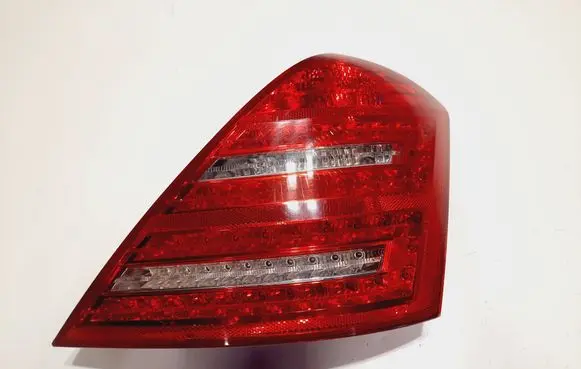 Rear/tail lights