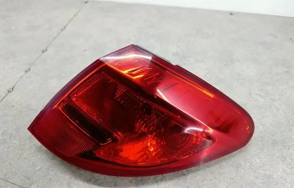 Opel Meriva B Rear/tail lights 13253628