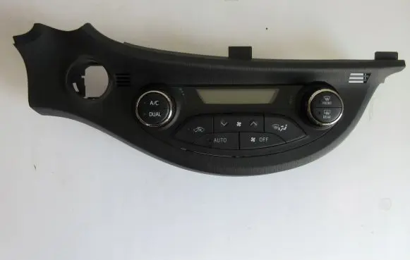 Toyota Yaris Climate control unit
