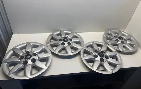 Hyundai H-1, Starex, Satellite R15 wheel hub/cap/trim