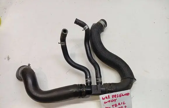 Nissan X-Trail T32 Coolant pipe/hose 1321495A