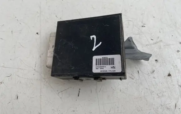 Toyota Avensis T220 Other control units/modules 8974105040