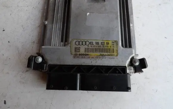 Audi A4 S4 B8 8K Engine control unit/module 03L906019AL 03L906022NN 0281016140