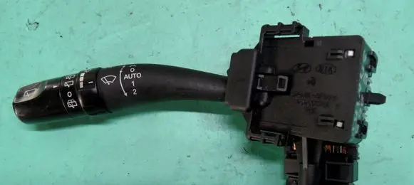 Hyundai Santa Fe Wiper control stalk 202005765