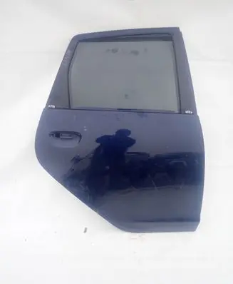 Mitsubishi Colt Rear door