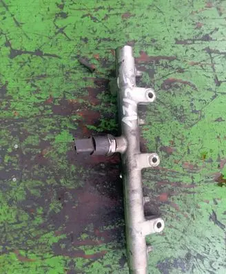 Citroen Xsara Picasso Fuel main line pipe 0445214019