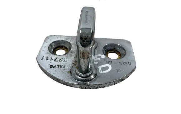 Renault Megane III Rear door lock loop/hook striker 327111