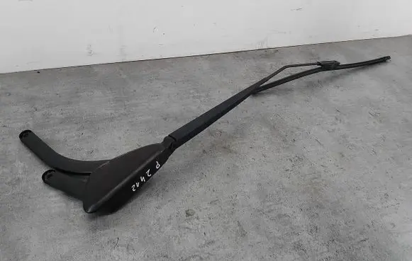 Front wiper blade arm