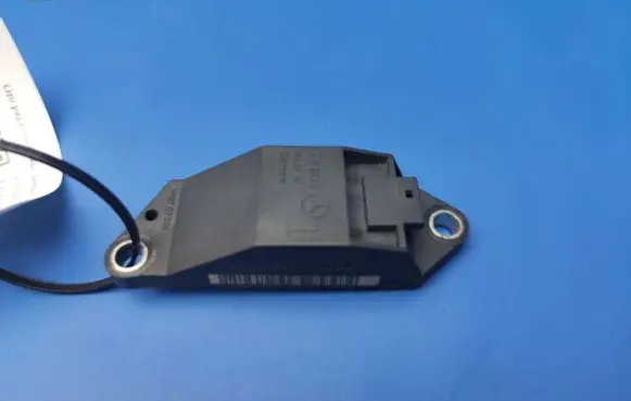 Mercedes-Benz E W211 Airbag deployment crash/impact sensor A0018209326 25571179A4