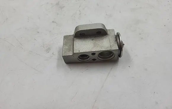 Audi A4 S4 B8 8K Air conditioning (A/C) expansion valve HFC134A H7995002 52316990