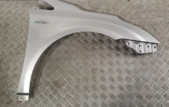 Toyota Avensis T270 Fender 5380105020