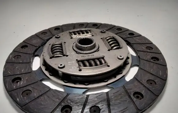 Volkswagen Golf II Clutch pressure plate 07D15J