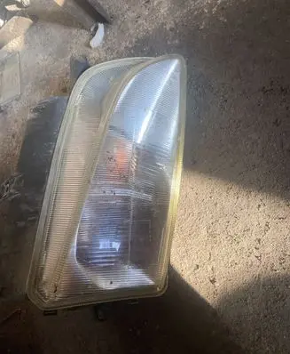 Peugeot Partner Headlight/headlamp