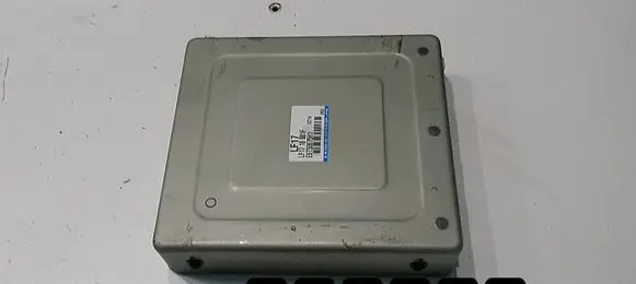 Mazda 6 Engine control unit/module E6T50675H1