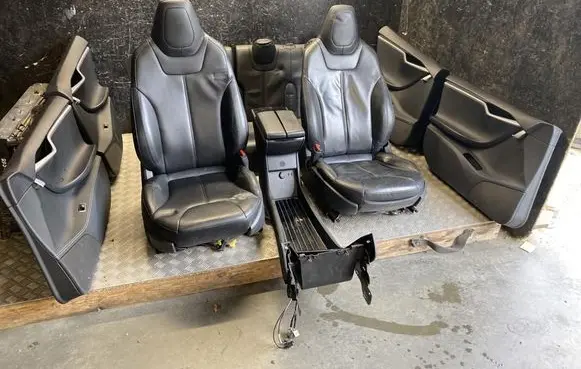 Seat set