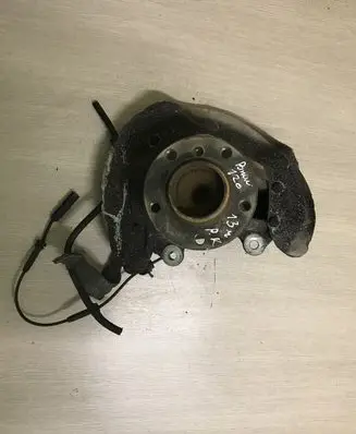 BMW 1 F20 F21 Front wheel hub