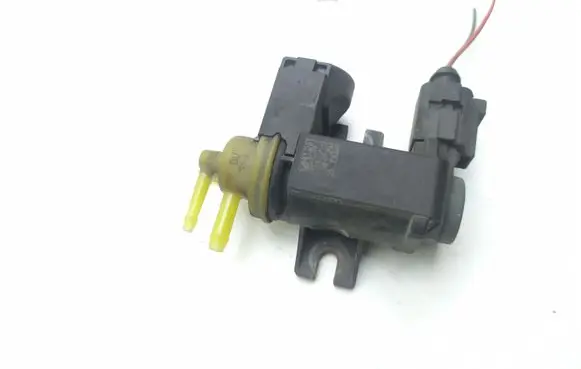 Audi A4 S4 B8 8K Turbo solenoid valve 8K0906627