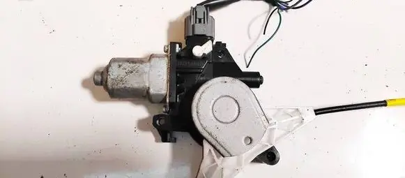 Subaru Outback Front door window regulator motor 102020