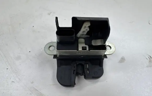 Volkswagen Polo V 6R Tailgate/trunk/boot lock/catch/latch 6r0827505B