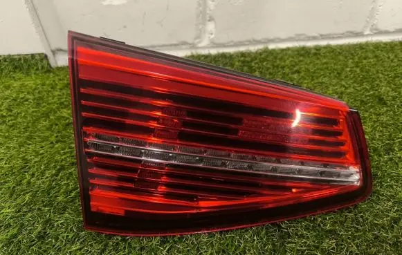 Volkswagen PASSAT B8 Tailgate rear/tail lights 3G9945307D 81450121