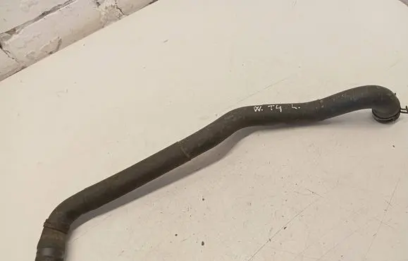 Engine coolant pipe/hose
