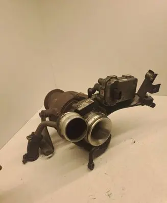 BMW 3 F30 F35 F31 Turbo 8518204 184671 2174101