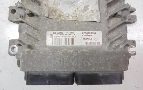 Renault Megane I Engine control unit/module ECU 8200298164