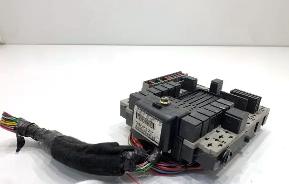 Volvo V70 Fuse box set 8622520